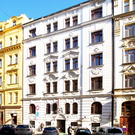 Olga 3* Prag